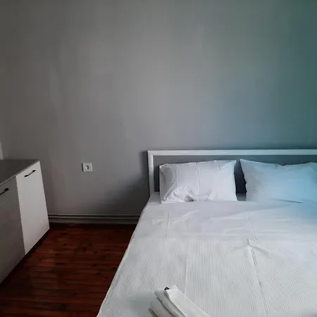 Eleni's * Kastoria
