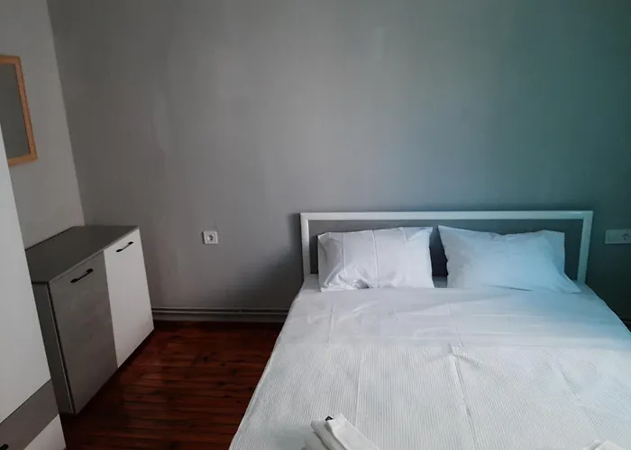 Eleni's * Kasztoriá
